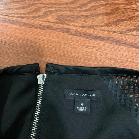 Ann Taylor Mini Dress - Picture 4 of 4